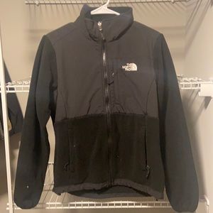 The North Face Black Fleece Zip Up Jack in Size Small